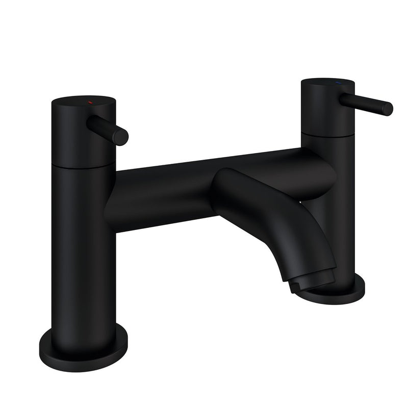 Meriden Bath filler with a curved spout